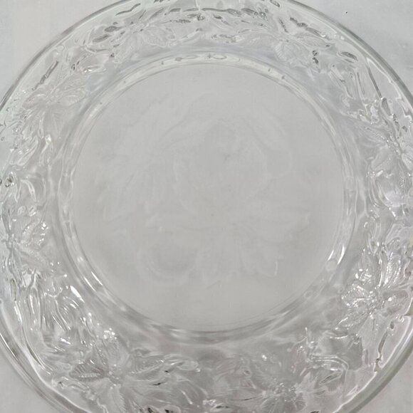 Fantasia Princess House Crystal & Frosted Bottom Dessert Appetizer Plates - 4 - Picture 5 of 15
